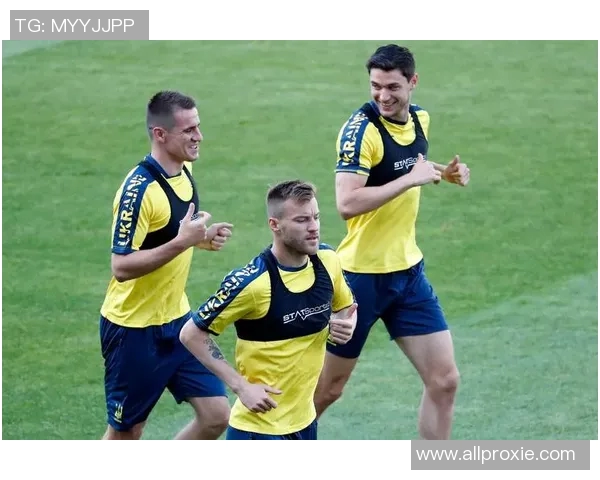 广州足球队在欧锦赛中的团队协作表现分析与点评 广州足球队在欧锦赛中的团队协作表现分析与点评