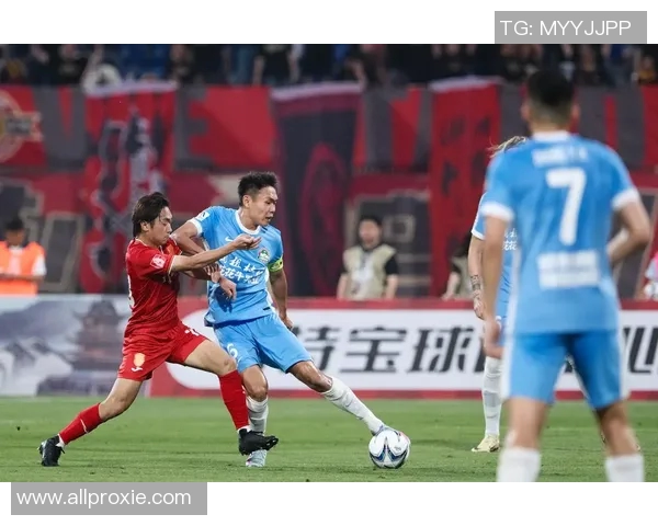 成都足球队的转型之路:从传统强队到现代化足球俱乐部的蜕变与挑战 成都足球队的转型之路:从传统强队到现代化足球俱乐部的蜕变与挑战