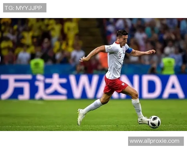 西安足球队在洲际杯积分榜上以63分稳居第一名展现强劲实力 西安足球队在洲际杯积分榜上以63分稳居第一名展现强劲实力